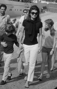 JackieO'My I love that white denim!
